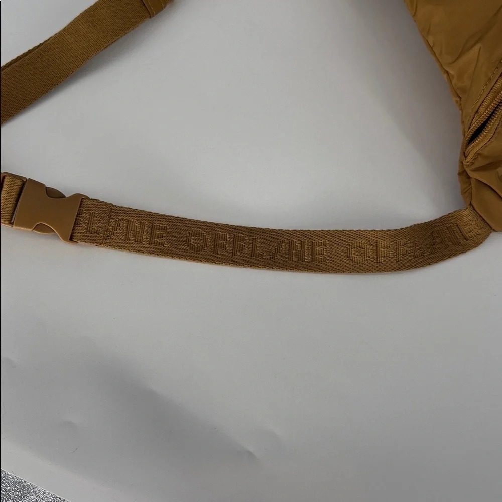 OFFLINE by Aerie Waist Bag Womens One Size Fanny Pack Adjustable Strap